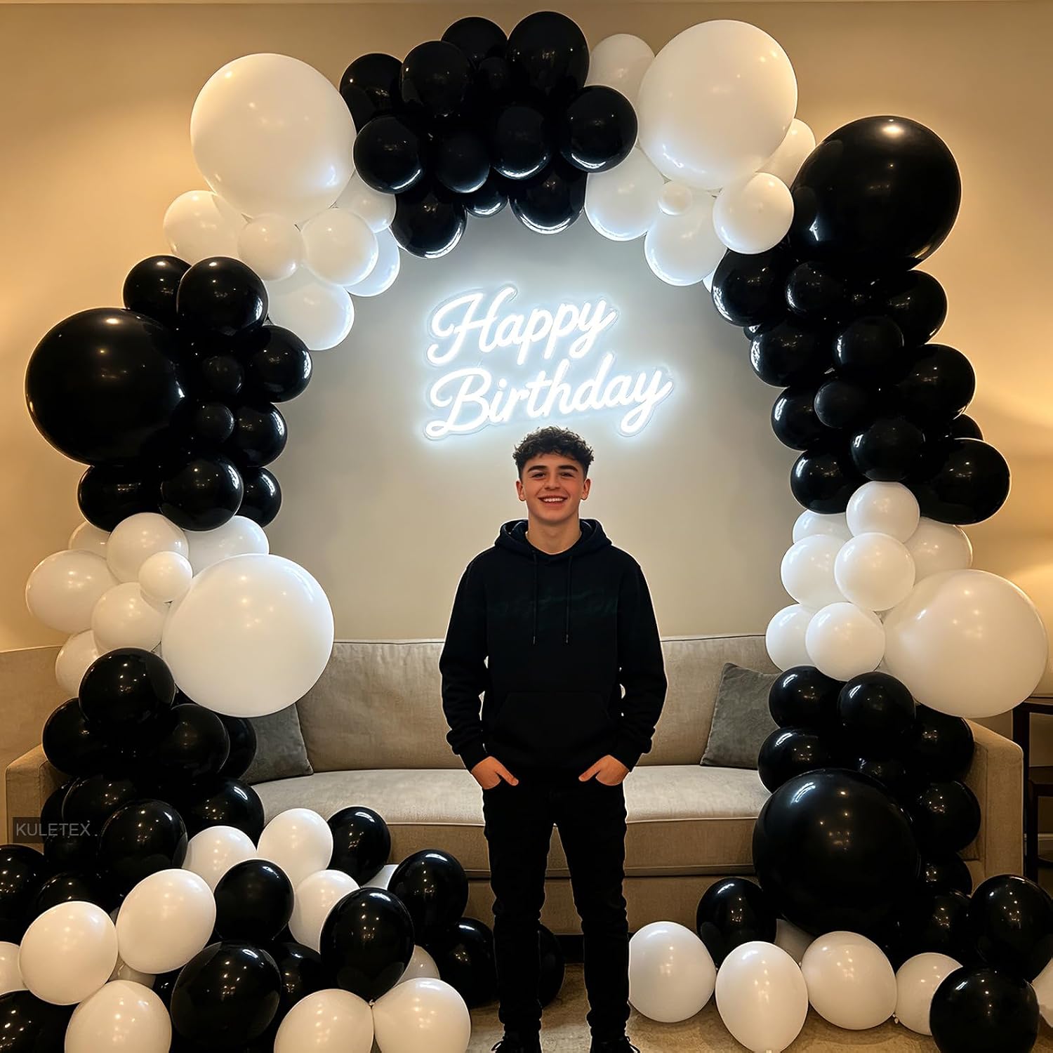 136 Pcs Black & White Latex Ba - Event Launch Party ulasan dan harga